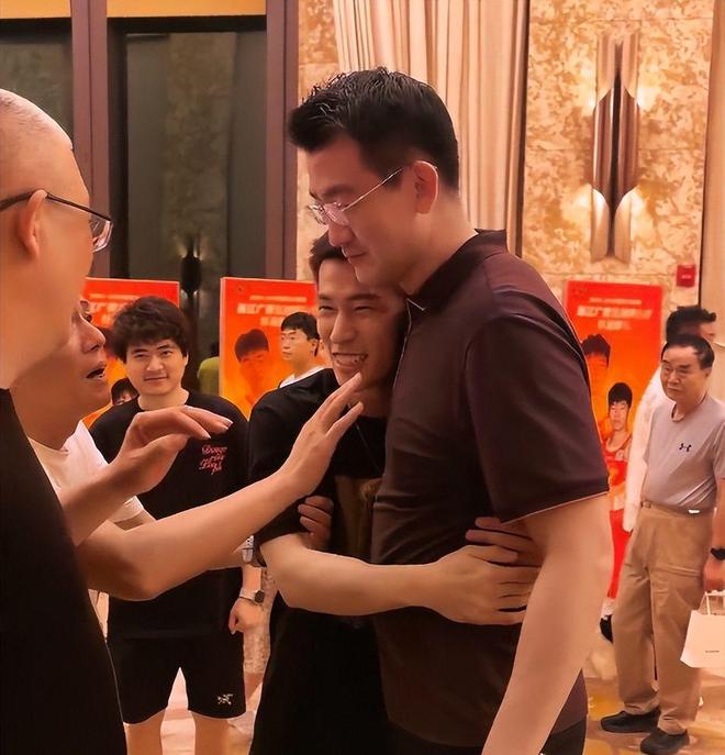 鲁比奥称“美俄在阿拉斯加会晤时未达成任何共识”,拉夫罗夫反驳