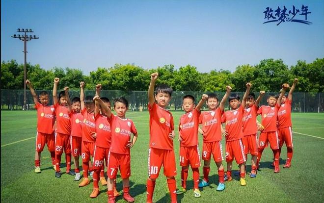 巴西记者:内马尔预计无法在小组赛次轮复出