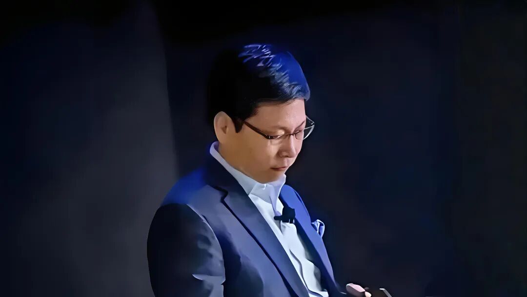 曼联下一步必签新左闸,或回购皇马悍将!霍尔乐意加盟但身价半亿