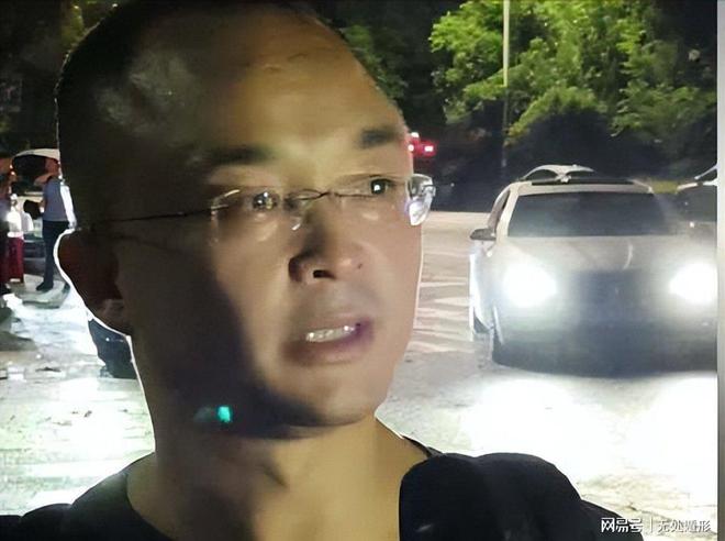 一双战靴,双向奔赴!东风风神为楚超襄阳队全员换战靴