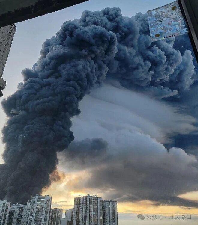 诺伊尔:如果我看不到再次夺冠的可能性,我就不会坐在这里了