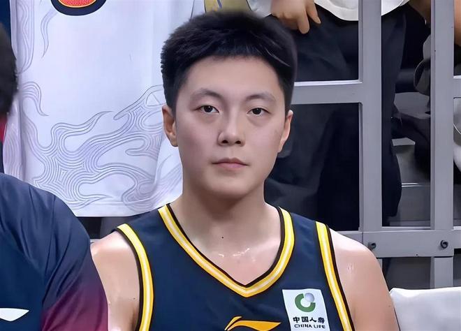 力压沙特门将奥韦斯,巴尔韦德当选FIFA全场最佳球员