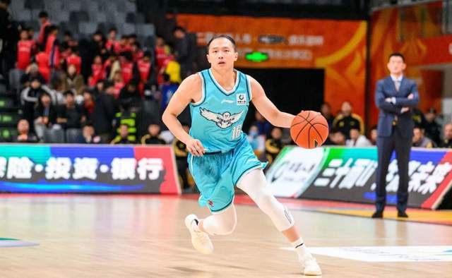 一声叹息，自复出以来，大坂直美屡进巡回赛决赛，屡遭败北