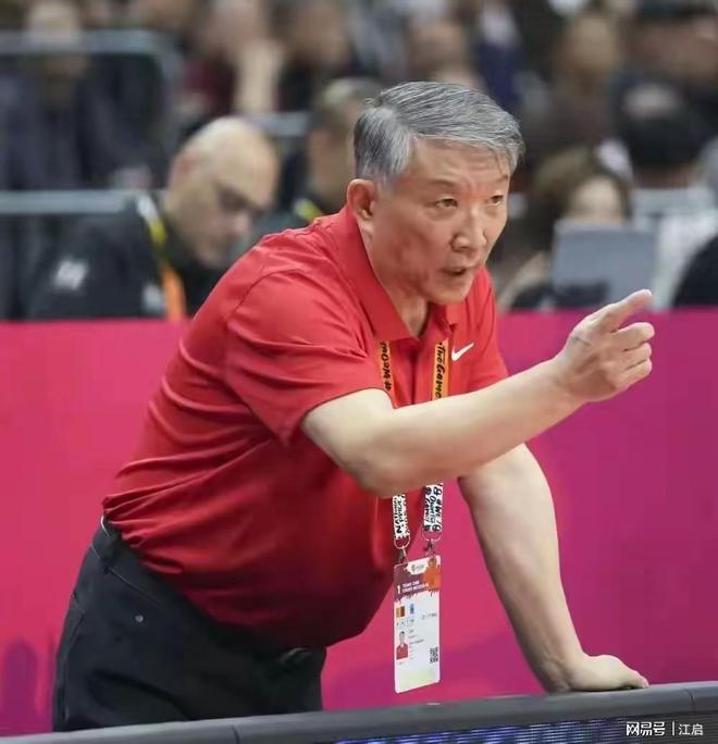 中国男篮三天两战!打完澳大利亚、荷兰,郭士强选出最终12人名单