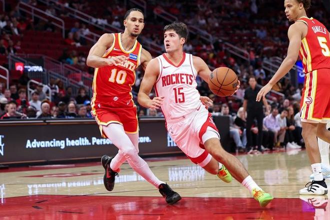 狄龙也来习武了!登武当山学舞剑棍术 新赛季NBA赛场秀新招?