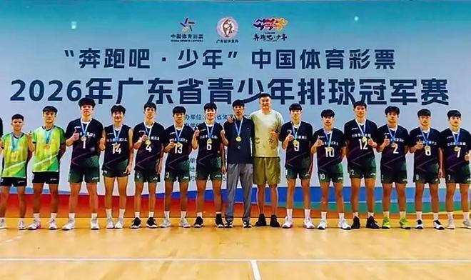 详解詹姆斯创3大历史:最大降薪+首次两FMVP加盟 冲不同4队夺冠神迹