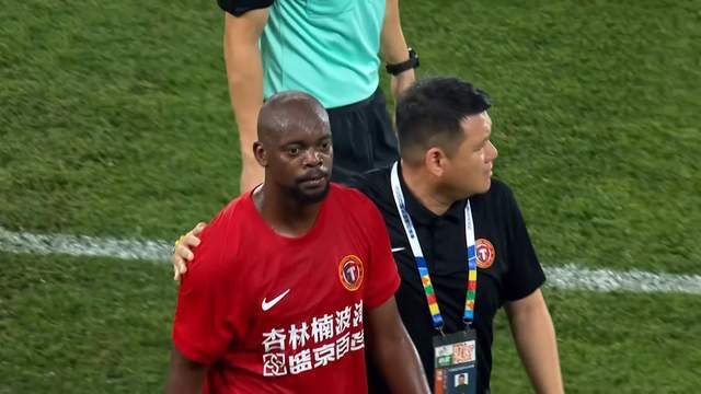 44岁奥运冠军杜丽近况曝光!嫁师弟庞伟育有一子,结婚17年被宠成公主