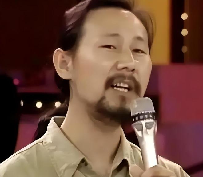 不惧巫师!32岁凯恩狮子甩头:本届第3球 世界杯11球加冕队史射手王
