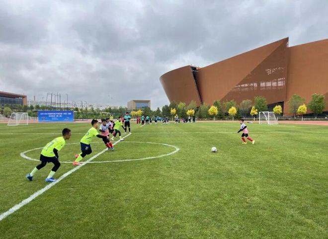 赴韩留学生后续曝光,郑某文文纠葛不是秘密,有人第一时间怀疑他
