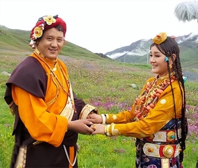 业内人士分析泳渡赛泄露女选手隐私照:前期可增设门槛防传播