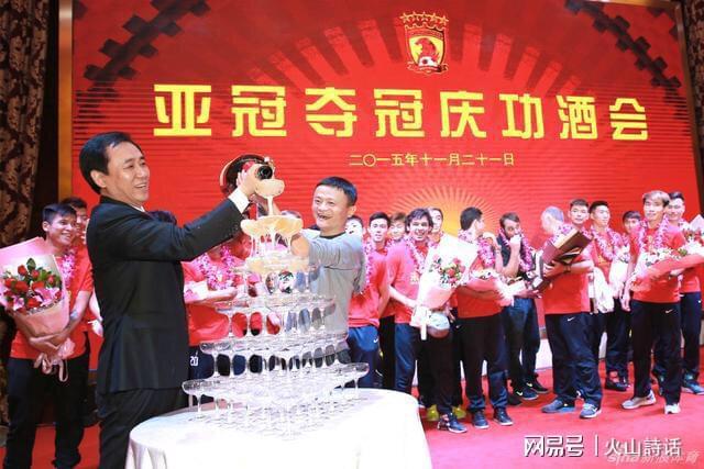 锐评郑钦文进八强：赢球也是一种罪？第一盘表现怎么又骂疯了？